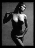 LAETITIA_CASTA_TOPLESS.jpg